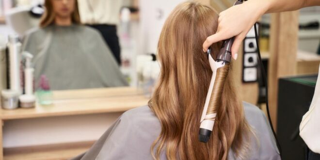 Perfectionnement en coiffure : pourquoi suivre une formation continue ?