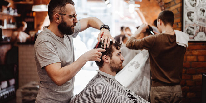 Salon de coiffure pour hommes : conseils pour une coupe parfaite